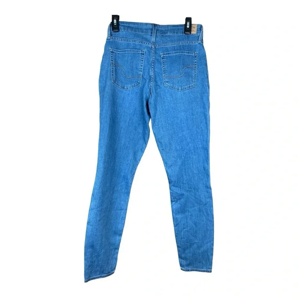 Levis Signature Mid Rise Skinny Womens Jeans 6M  W28/L30  Blue Stretch Med Wash - Picture 2 of 8